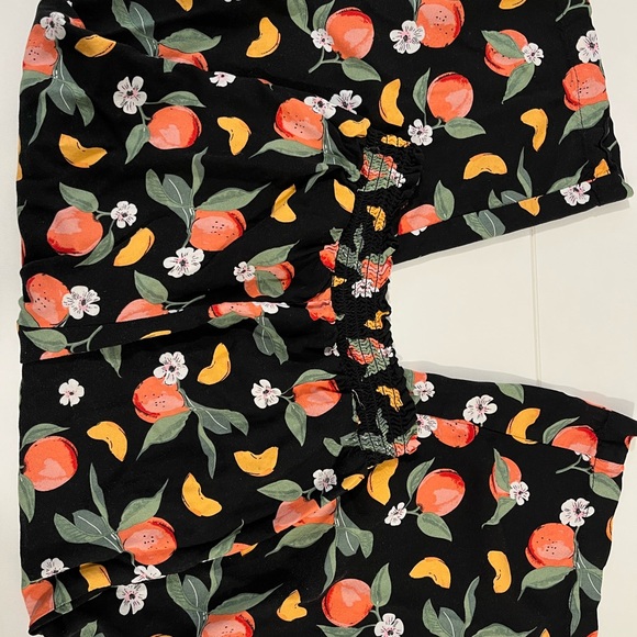 Two Wide-cut H&M Pants and two H&M bow-detail tops, 9-10Y - Picture 5 of 11